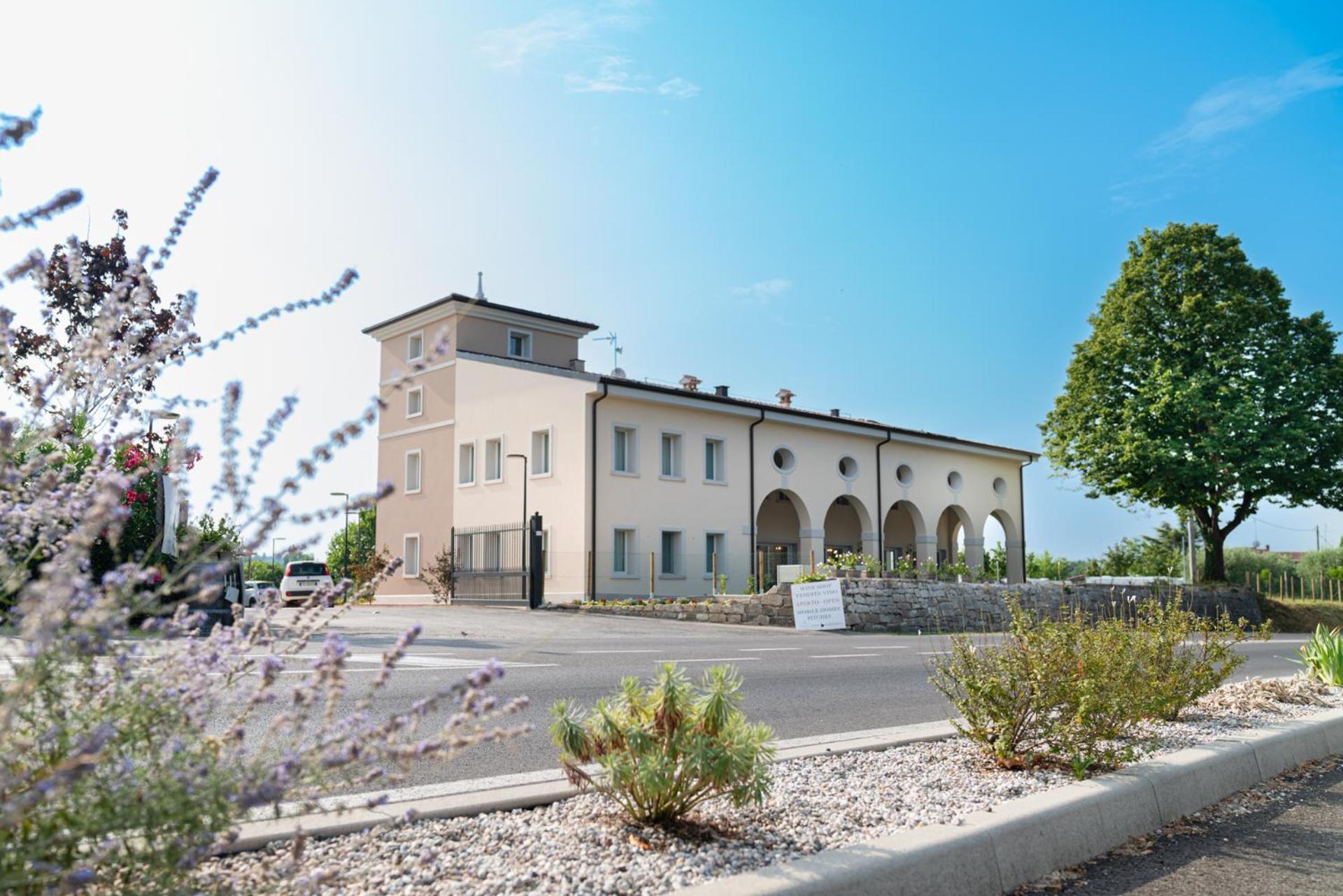 Hotel I Campi Wine Relais à Ronchi  Extérieur photo